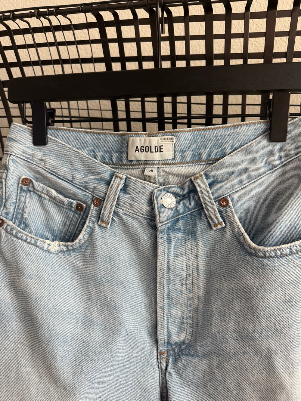 Agolde V waist shorts - Picture 2 of 6